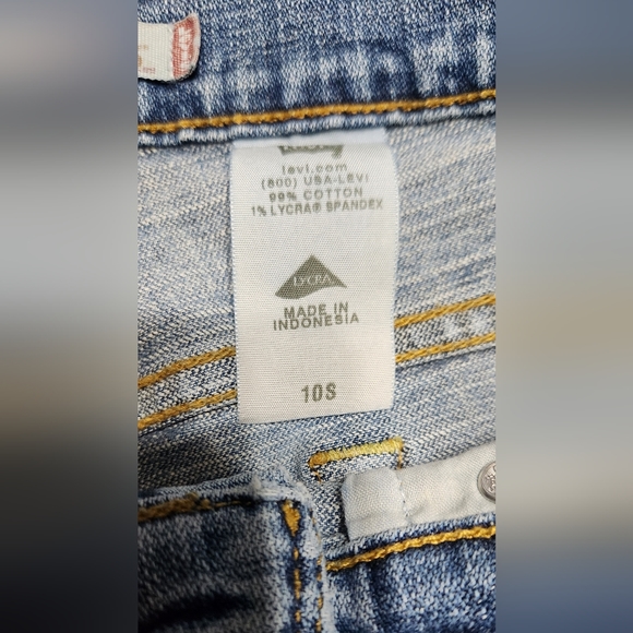 Women's Levi Jeans sz 10S - Picture 5 of 5